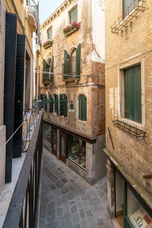 Casa Delle Botteghe Apartment Venice Luaran gambar